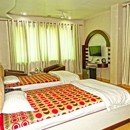 Hotel Garv Residencia جايا المظهر الخارجي الصورة