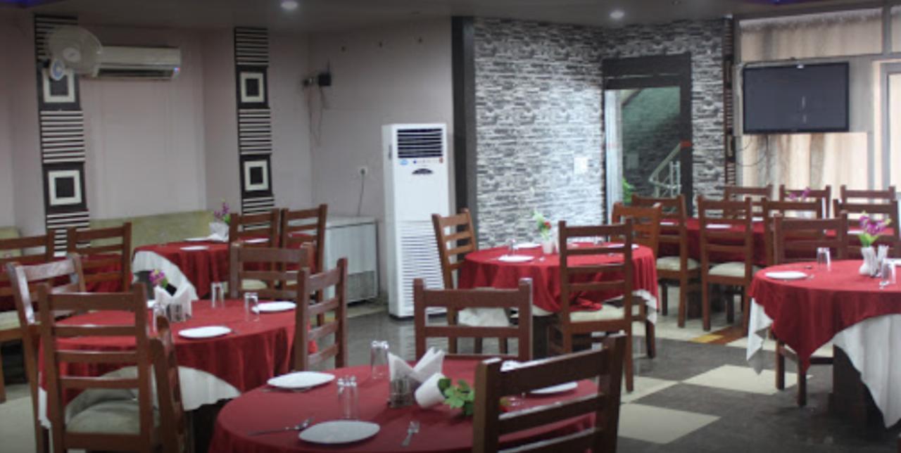 Hotel Garv Residencia جايا المظهر الخارجي الصورة