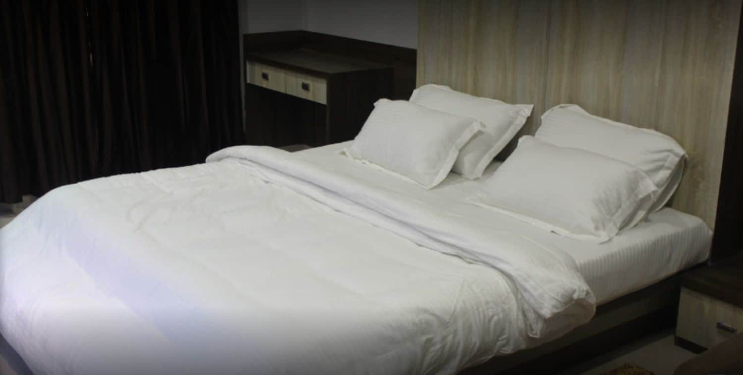 Hotel Garv Residencia جايا المظهر الخارجي الصورة