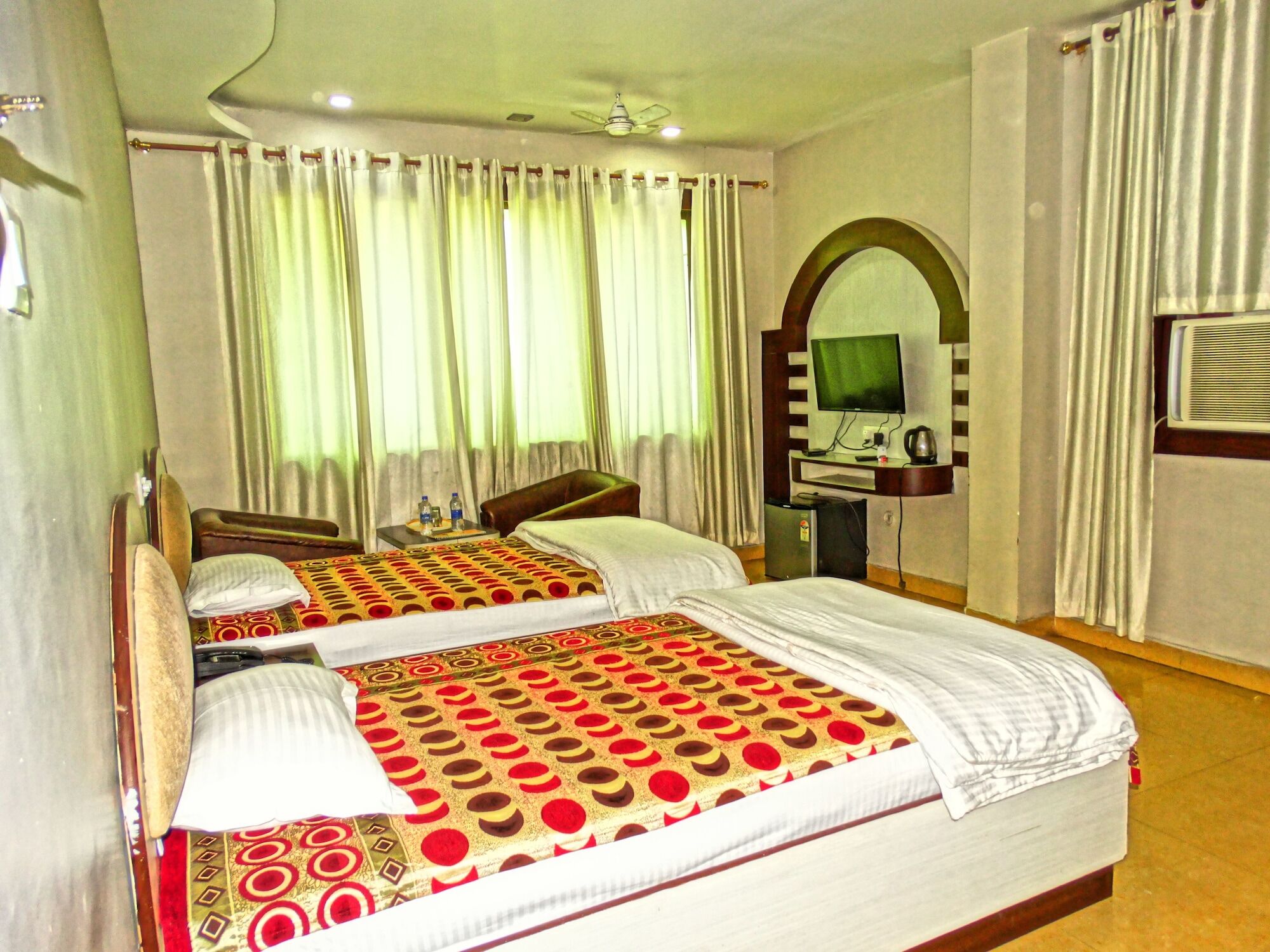 Hotel Garv Residencia جايا المظهر الخارجي الصورة